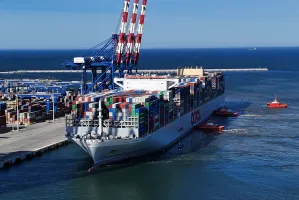 Gigantyczna "Gdynia" i "Barcelona" na metanol przy T3