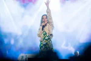 Jak dojechać na koncert Sanah? Organizacja ruchu i zmiany w komunikacji