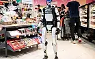 Sensacja w sklepie: słynny robot Edward Warchocki na zakupach