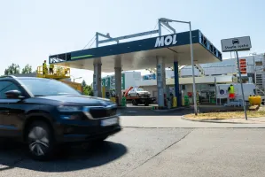 Węgrzy w Trójmieście. Od langoszy do MOL Polska