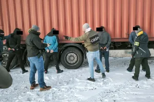 CBŚP i KAS przejęły ponad 14 mln nielegalnych papierosów