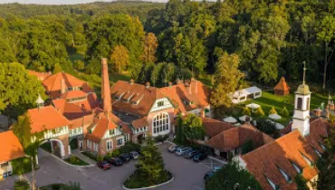 Las, jezioro, sauna i święty spokój. 6 pomysłów na weekend blisko Trójmiasta