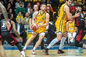 Wielki powrót AMW Arki Gdynia w serii ze Śląskiem Wrocław. Zagrają o medale