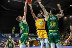 AMW Arka Gdynia - Orlen Zastal Zielona Góra 64:90. Żółto-niebiescy dalej od finału