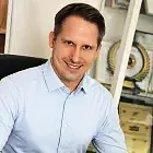 Prof. Paweł Szychta: od marzenia czterolatka do najmłodszego profesora chirurgii plastycznej w Polsce