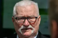 Lech Wałęsa z nagrodą za działania na rzecz przemian na Białorusi