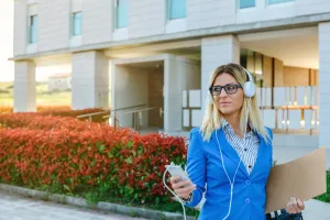 Czy należy się urlop na umowie zlecenie? To musisz wiedzieć, zanim zrobisz przerwę