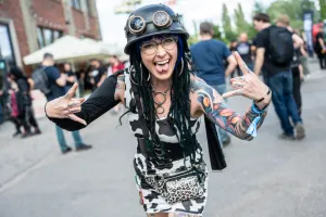 Moda na Mystic Festival 2026. Od klasycznego metalu po ekstrawagancki gotyk