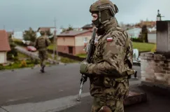 Wojskowe kolumny na ulicach. Rusza "Ognista Burza"