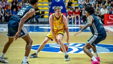 AMW Arka Gdynia - Dziki Warszawa 89:84. Pierwszy krok w kierunku medalu wykonany