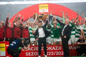 Kiedy Lechia Gdańsk wróci do ekstraklasy? Kto następcą tych trenerów?