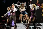 Ogromna scena i akrobacje. DJ Bobo zamienił Ergo Arenę w wielką dyskotekę
