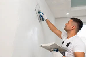 Ile kosztuje cekolowanie ścian? Tyle zapłacisz w 2026 roku
