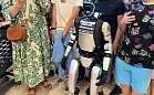 Robot zrobił furorę w Merkusie. Tłumy przyszły zobaczyć Edwarda Warchockiego