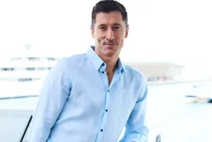 Robert Lewandowski zamówił luksusowy katamaran w gdańskiej stoczni