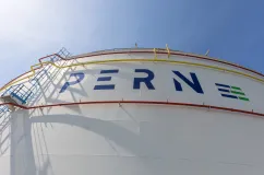 Aramco wzmacnia pozycję w Polsce. Inwestuje w nowe moce magazynowe