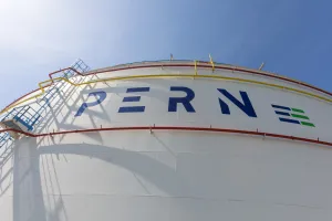 Aramco wzmacnia pozycję w Polsce. Inwestuje w nowe moce magazynowe
