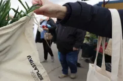 Zmień foliówkę na wielorazówkę. Akcja na ryneczkach