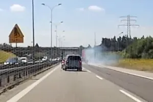 Gwałtowne hamowanie przed odcinkowym pomiarem prędkości. O krok od tragedii