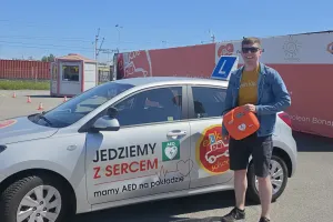 Kolejna "elka" wyposażona w  defibrylator