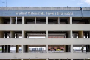 Co się dzieje z "matematyką" na UG?