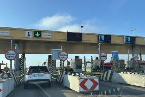 Dużo samochodów na bramkach A1 i wciąż dużo pomyłek