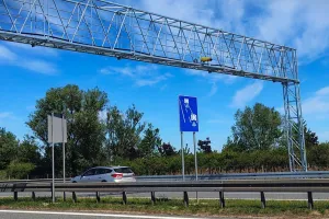 Motocykliści niemal bezkarni na obwodnicy. "Odcinkowy pomiar ich nie złapie"