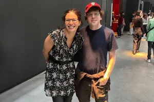 Jesse Eisenberg odwiedził Muzeum II Wojny Światowej w Gdańsku