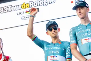 Prezentacja kolarzy 83. Tour de Pologne na ORP "Błyskawica". Wideo i zdjęcia