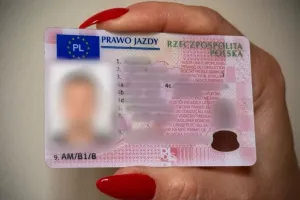 Zatrzymano dwóch kierowców z podrobionymi dokumentami