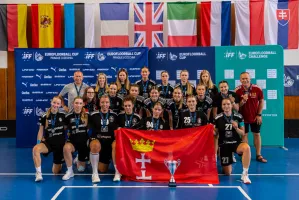Unihokeistki JohnnyBros Olimpii Osowa drugie w Euro Floorball Cup 2026