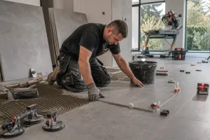 Ile kosztuje położenie metra kwadratowego gresu? Tyle weźmie fachowiec w 2026 r.