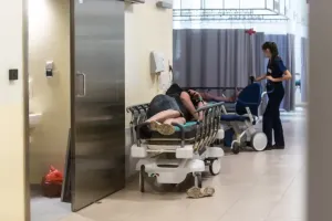 NFZ karze za utrudnianie kontroli. Szpital tłumaczy, że lekarz zajmował się pacjentami