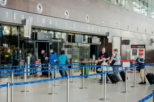 Poczta Polska zadba o bezpieczeństwo na lotnisku w Gdańsku. Umowa na 3 lata
