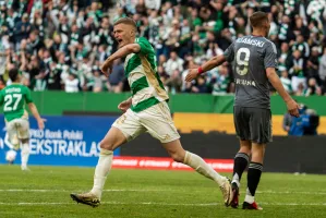 Tomas Bobcek i Bogdan Wiunnyk bliscy odejścia z Lechii Gdańsk. Partner Chelsea w grze