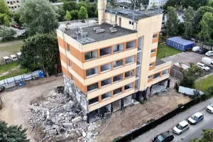 Budynek Karat znika z Sopotu, będzie nowa zabudowa