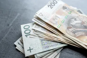Giganci paliwowi zapłacą wyższy podatek. Stawka sięgnie 30 proc.