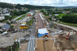 Trzeci tor, nowe przystanki i 874 mln zł na kolej w Trójmieście