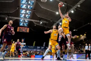 Transfer Energi Trefla Sopot i pierwsza wygrana AMW Arki Gdynia