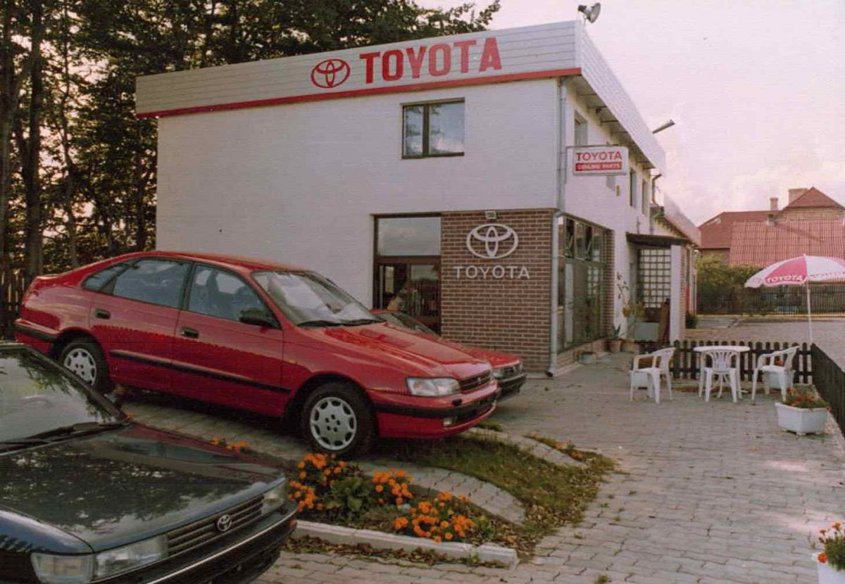 Группа Walder празднует 35-летие: от одного салона в Хвощыне до лидера рынка Toyota и Lexus в Польше