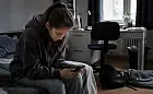 Trzaśnięcie drzwiami a depresja. Kiedy dziecko naprawdę potrzebuje pomocy?