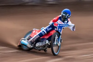 Żużlowcy Wybrzeża Gdańsk w rozjazdach. Piąty złoty medal Polski w klasie 250 cc