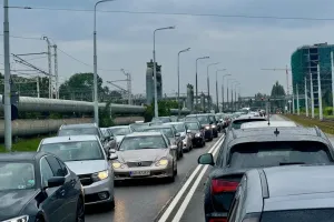 Wrześniowe korki przez rodziców? Sami je sobie fundujemy
