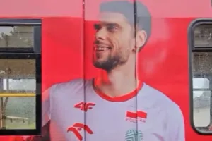 Polska - Finlandia w Ergo Arenie. Gdański tramwaj wiezie siatkarzy po złoto