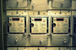 Tańsze godziny korzystania z energii. Nowe przepisy wchodzą w życie