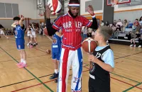 Harlem Globetrotters świętują 100-lecie. Wyjątkowy trening dla młodych koszykarzy
