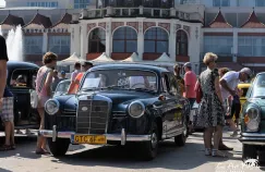 W niedzielę zlot klasyków przy sopockim molo. Będzie królewski Daimler
