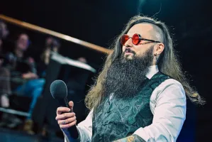 Wrestling znów przyciąga tłumy. Tutaj walka to dopiero początek