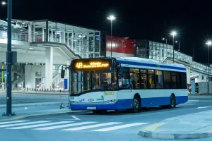 Władze Gdyni: Autobus na lotnisko byłby za drogi