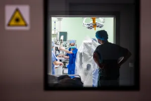 NFZ sprawdzi czy lekarz pracuje w tym samym czasie w dwóch miejscach